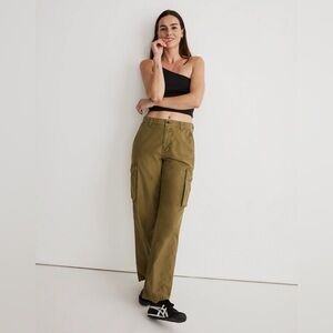 Madewell Women’s Garment-Dyed Low-Slung Straight Cargo Pants Size 32 Olive Green